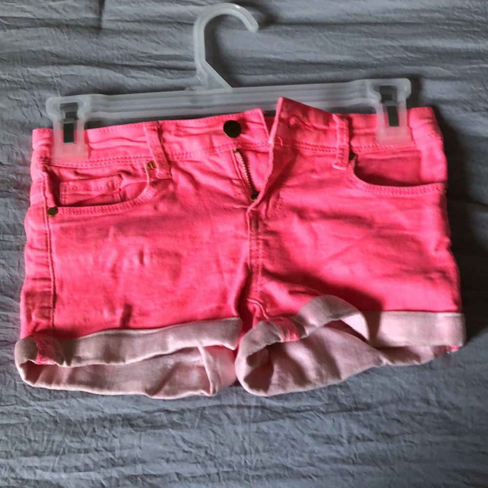 FOREVER 21 GIRLS PINK CASUAL SHORTS.